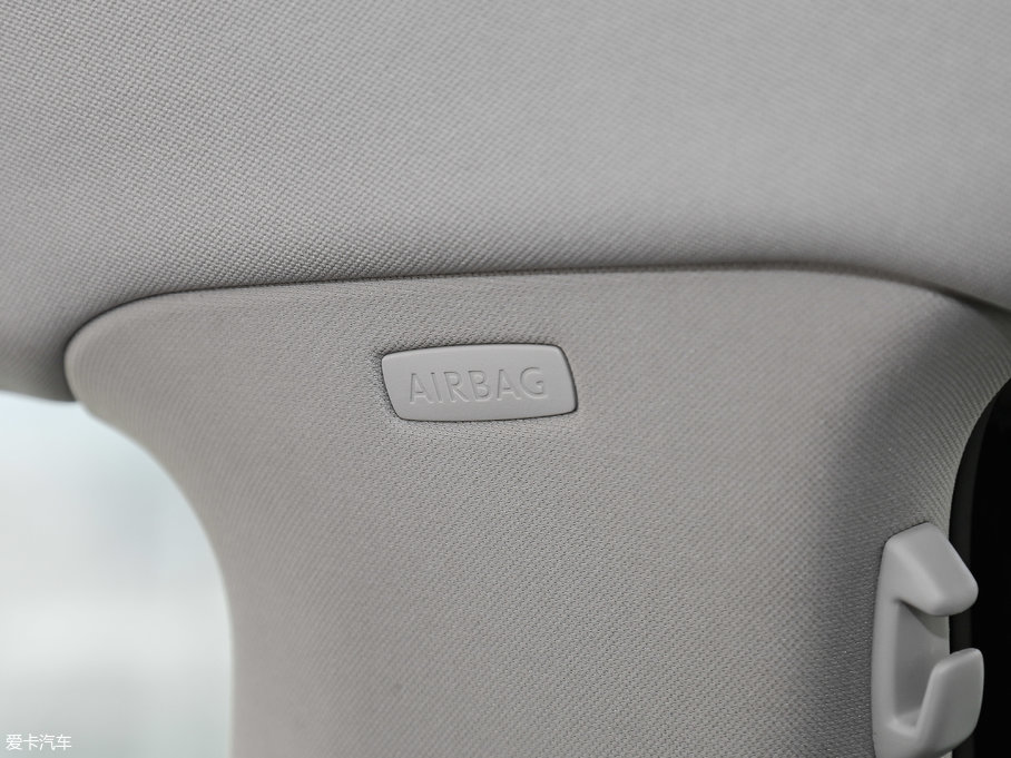 2017���~�v 330TSI DSG ���m��