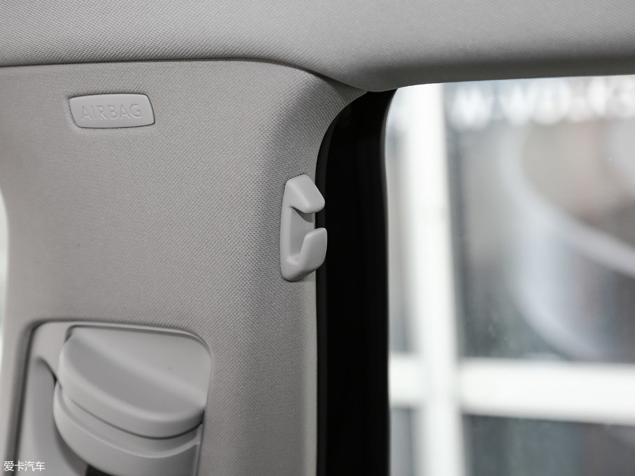 2017���~�v 330TSI DSG ���m��