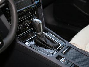 2017380TSI DSG Ş QU