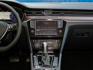 2017380TSI DSG Ş п_