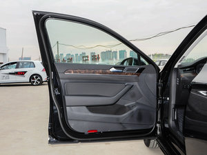 2017款330TSI DSG 豪华型 驾驶位车门