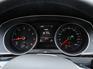 2017款330TSI DSG 豪华型 仪表