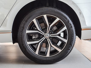 2017330TSI DSG F (x)(ji)^