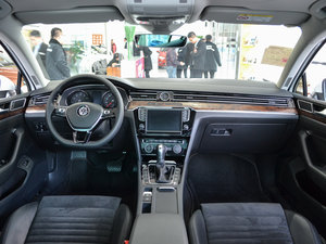 2017330TSI DSG F п؅^