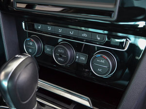 2017330TSI DSG F п؅^