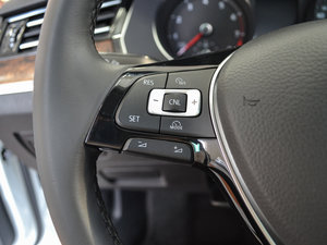 2017330TSI DSG F п؅^