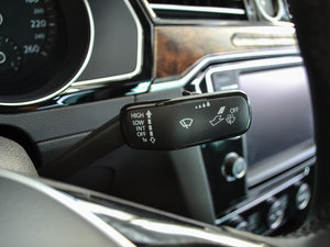 2017330TSI DSG F п؅^