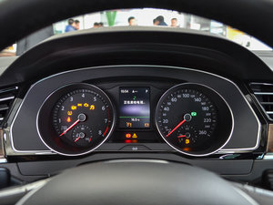 2017330TSI DSG F п؅^