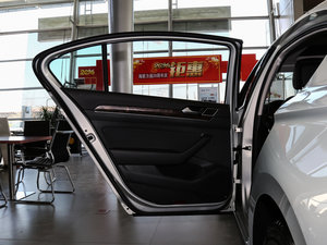 2017330TSI DSG A ܇T