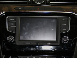 2017330TSI DSG A {(dio)(ji)