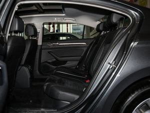 2017330TSI DSG A ſg