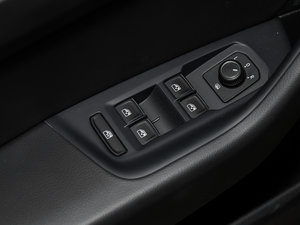 2017款280TSI DSG 舒适型 主驾车窗控制区	