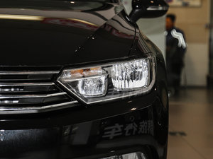 2017款280TSI DSG 舒适型 大灯