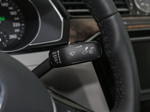 2017380TSI DSG A п؅^