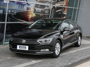 2017款330TSI DSG 舒适型 左前45度