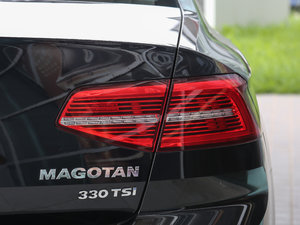2017款330TSI DSG 舒适型 尾灯