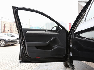 2017款330TSI DSG 舒适型 驾驶位车门