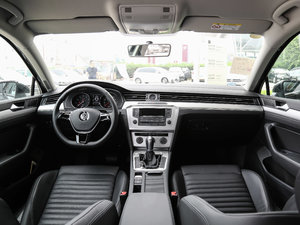 2017款330TSI DSG 舒适型 内饰全景