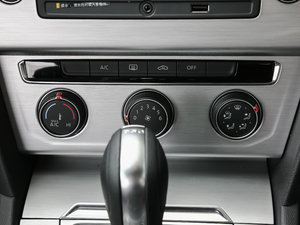 2017330TSI DSG m {(dio){(dio)(ji)