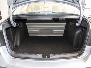 2017款1.5L 手动舒适型 行李厢空间