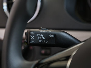 2017款1.5L 手动舒适型 中控区