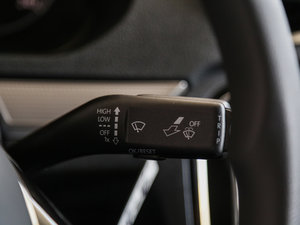 2017款1.5L 手动舒适型 中控区