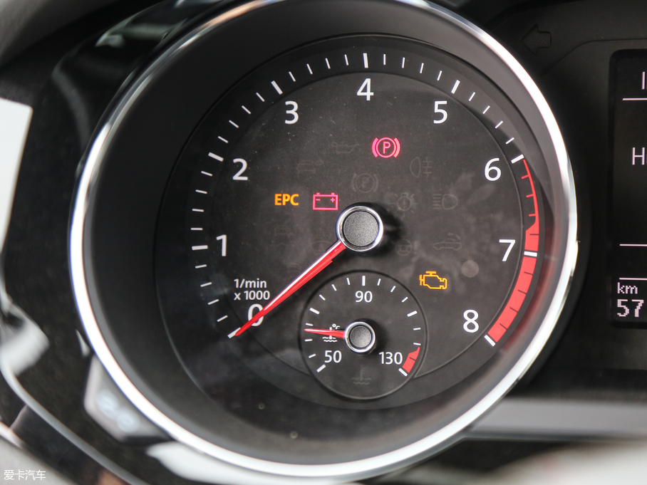 2017v 280TSI ԄR-Line