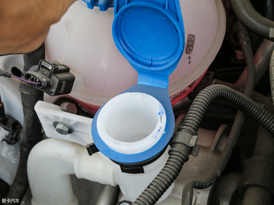 2017v 280TSI ԄR-Line