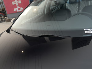 2017款230TSI 手动舒适型 雨刷
