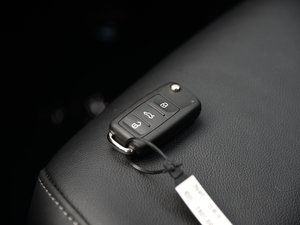 2017款230TSI 手动舒适型 车钥匙