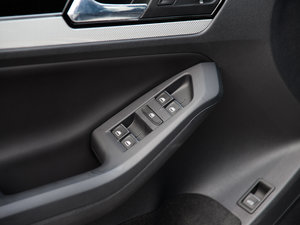 2017230TSI DSGm {܇ƅ^	