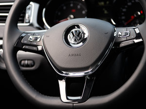 2017230TSI DSGm п؅^