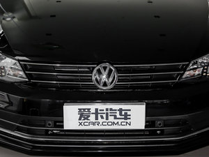 2017款230TSI 手动豪华型 中网