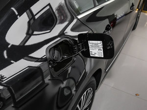 2017款230TSI 手动豪华型 油箱盖
