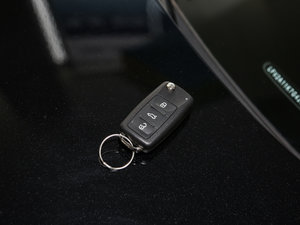 2017款230TSI 手动豪华型 车钥匙