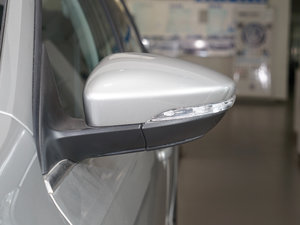 2017款230TSI DSG豪华型 后视镜