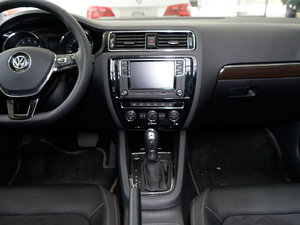 2017款230TSI DSG豪华型 中控台