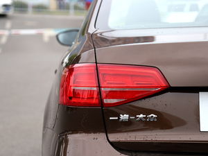 2017款1.6L 自动舒适型 细节外观