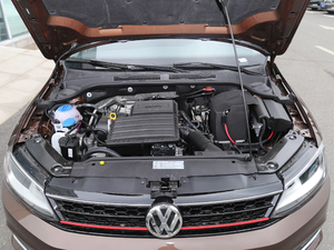 2017款1.6L 自动舒适型 发动机