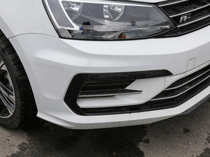 2017280TSI ԄR-Line ^