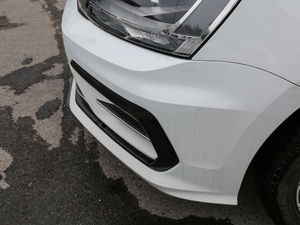 2017280TSI ԄR-Line ^