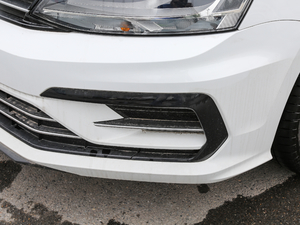 2017280TSI ԄR-Line ^