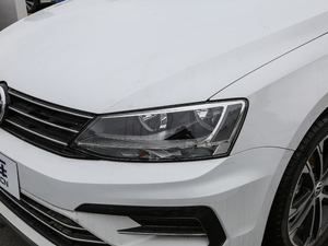 2017280TSI ԄR-Line ^