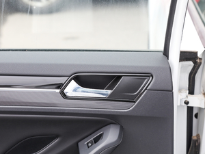 2017280TSI ԄR-Line g