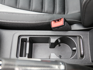 2017280TSI ԄR-Line g