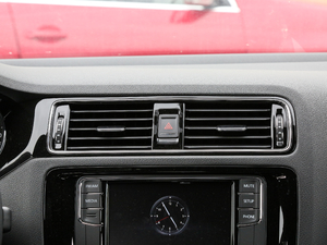 2017280TSI ԄR-Line п؅^(q)