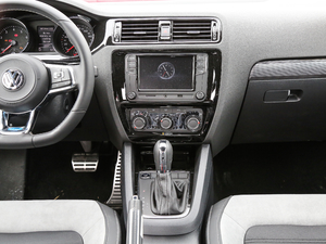 2017280TSI ԄR-Line п؅^(q)