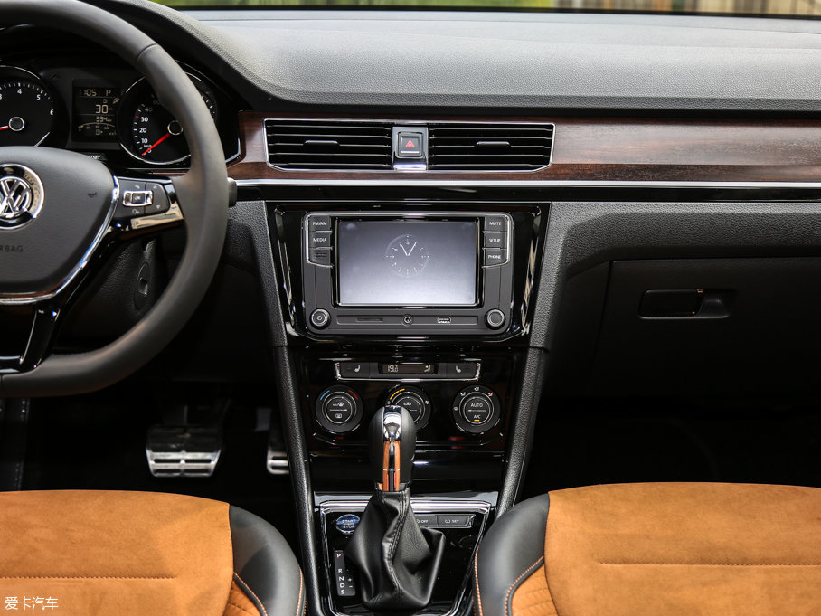2017ε 230TSI DSG