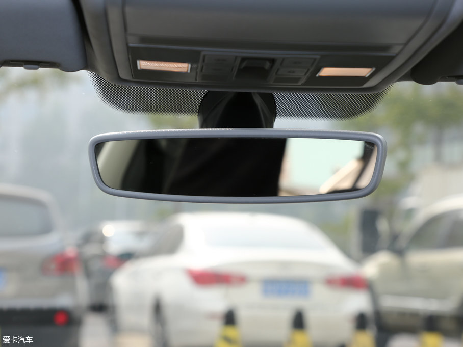 2017εI(lng) 230TSI DSGA