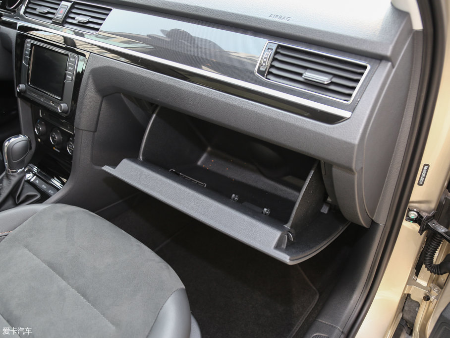 2017εI(lng) 230TSI DSGA